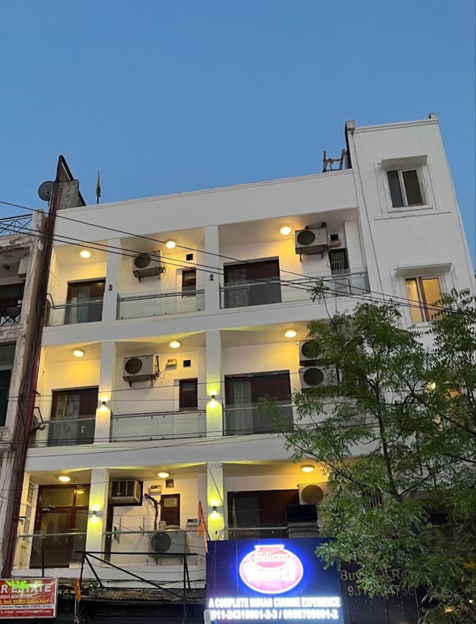 Deluxe Rooms In Jangpura Nuova Delhi Esterno foto